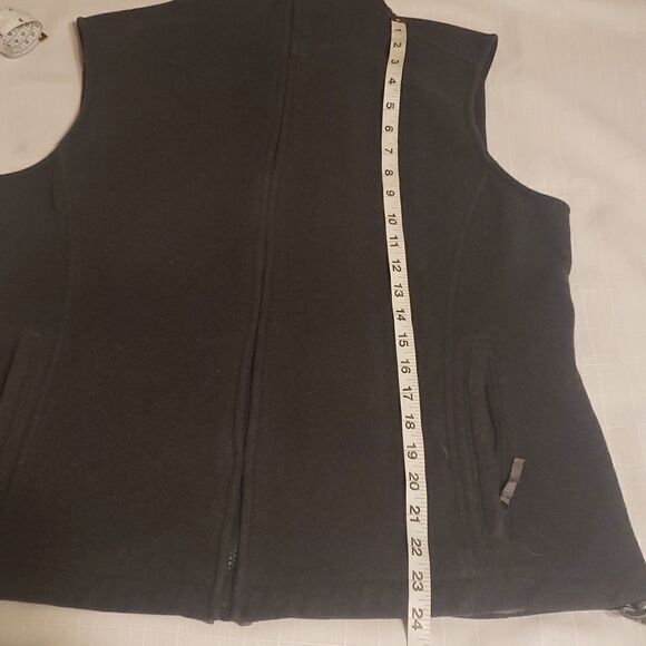 Lands' End Women's Gray Vest. Size 10/12. Medium - Picture 4 of 7